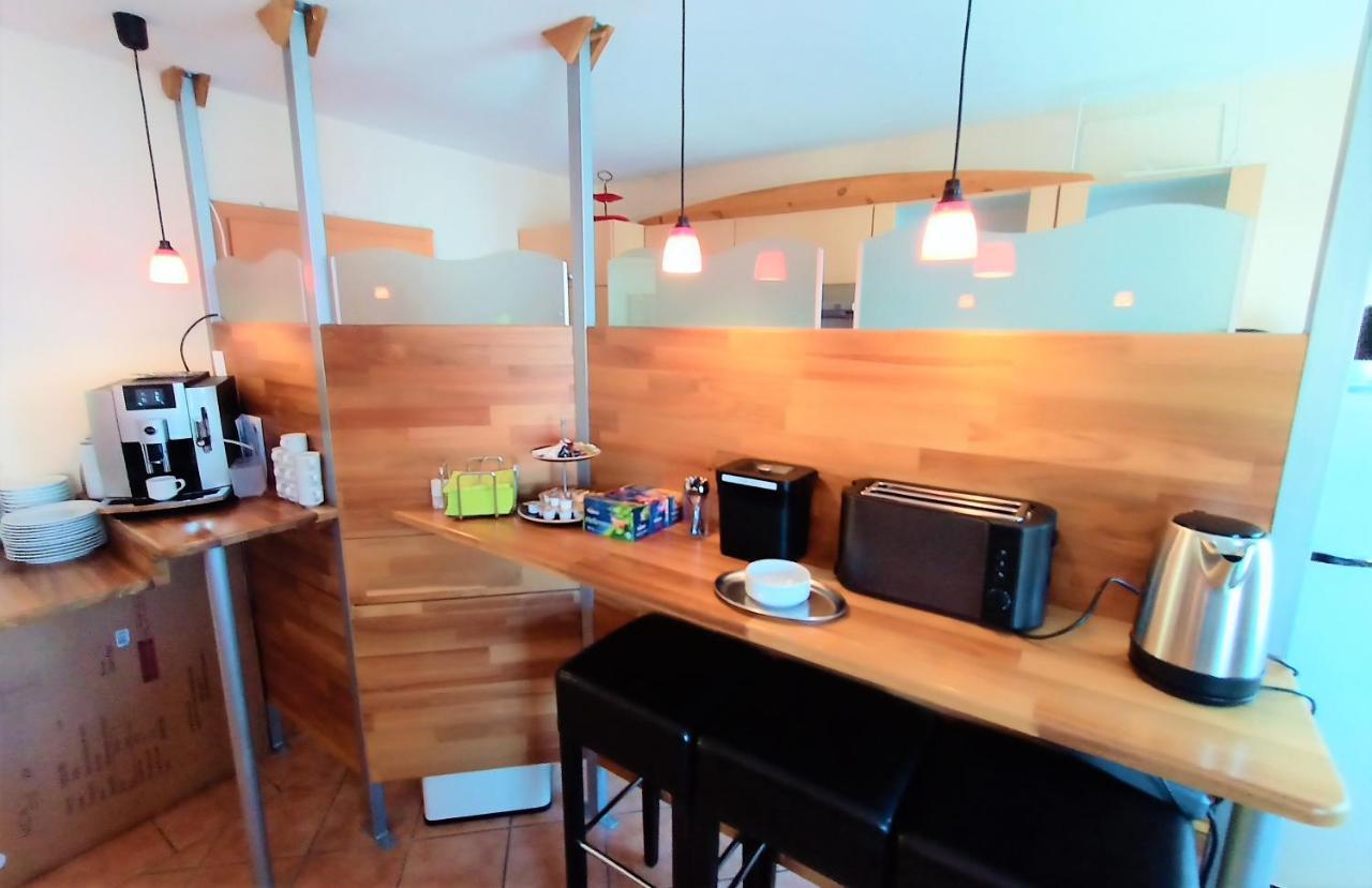 Bodensee Gaestehaus Tettnang Albergo Bagian luar foto