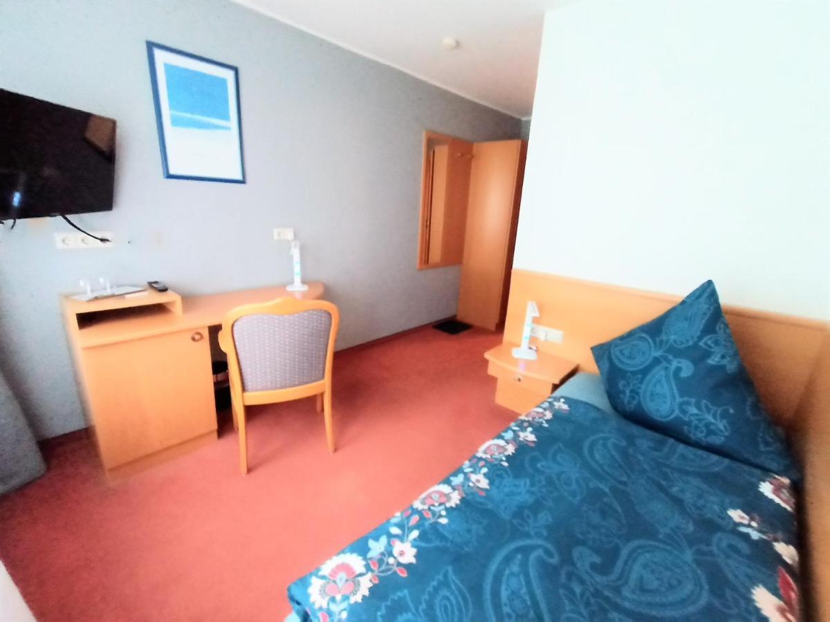 Bodensee Gaestehaus Tettnang Albergo Bagian luar foto